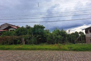 Terreno com 360m², no bairro Charqueadas em Caxias do Sul para Comprar