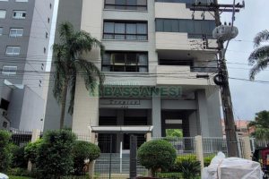 Apartamento com 221m², 3 dormitórios, 2 vagas, no bairro Jardim América em Caxias do Sul para Comprar