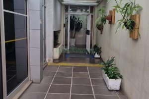 Sala com 33m², no bairro Centro em Caxias do Sul para Alugar ou Comprar