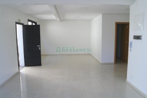 Sala com 32m², no bairro Rio Branco em Caxias do Sul para Alugar