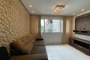 Sobrado Mobiliado com 320m², 2 dormitórios, 2 vagas, no bairro Santa Catarina em Caxias do Sul para Alugar