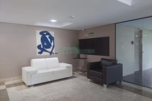 Apartamento com 187m², 3 dormitórios, 4 vagas, no bairro Centro em Caxias do Sul para Comprar