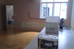 Loja com 83m², no bairro Lourdes em Caxias do Sul para Alugar