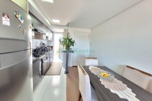 Apto Mobiliado com 50m², 2 dormitórios, 1 vaga, no bairro Santa Lúcia em Caxias do Sul para Comprar