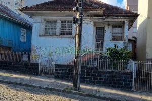 Casa com 240m², 3 dormitórios, no bairro Exposição em Caxias do Sul para Comprar