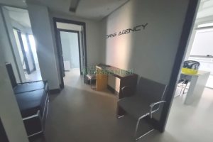 Sala Mobiliada com 87m², 2 vagas, no bairro Centro em Caxias do Sul para Alugar