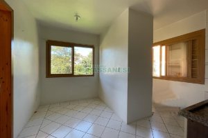 Casa com 72m², 3 dormitórios, 1 vaga, no bairro Esplanada em Caxias do Sul para Alugar