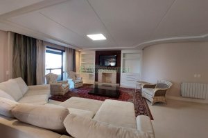 Apto Mobiliado com 235m², 3 dormitórios, 3 vagas, no bairro Jardim América em Caxias do Sul para Alugar