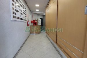 Sala Mobiliada com 56m², 1 vaga, no bairro São Pelegrino em Caxias do Sul para Alugar ou Comprar