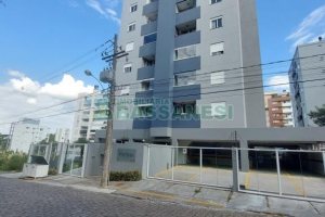 Apto Mobiliado com 99m², 2 dormitórios, 3 vagas, no bairro Vila Horn em Caxias do Sul para Comprar