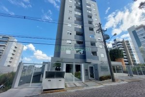 Apto Mobiliado com 99m², 2 dormitórios, 3 vagas, no bairro Vila Horn em Caxias do Sul para Comprar
