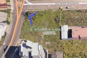Terreno com 996m², no bairro Jardim América em Caxias do Sul para Comprar