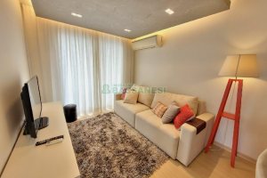 Apto Mobiliado com 55m², 1 dormitório, 2 vagas, no bairro Lourdes em Caxias do Sul para Alugar