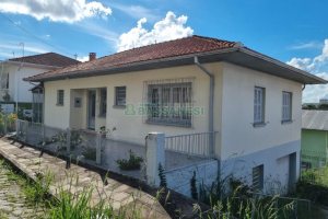 Casa com 150m², 3 dormitórios, no bairro Presidente Vargas em Caxias do Sul para Comprar