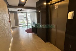 Apto Mobiliado com 90m², 2 dormitórios, 2 vagas, no bairro Vila Horn em Caxias do Sul para Comprar