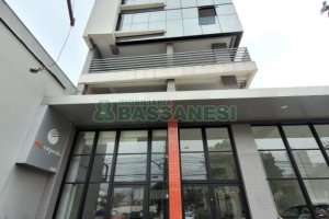 Sala com 54m², 1 vaga, no bairro Pio X em Caxias do Sul para Alugar