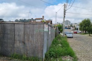 Terreno com 360m², no bairro Desvio Rizzo em Caxias do Sul para Comprar