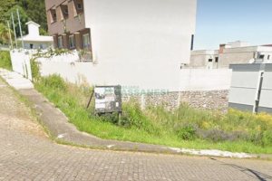 Terreno com 760m², no bairro Nossa Senhora da Saúde em Caxias do Sul para Comprar