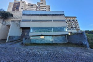 Loja com 312m², 4 vagas, no bairro Petrópolis em Caxias do Sul para Alugar ou Comprar