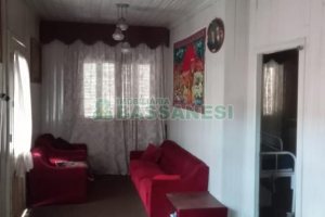 Casa com 132m², 3 dormitórios, 1 vaga, no bairro Medianeira em Caxias do Sul para Comprar