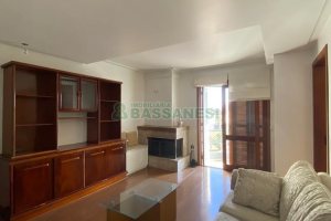 Apartamento com 93m², 3 dormitórios, 2 vagas, no bairro Pio X em Caxias do Sul para Comprar