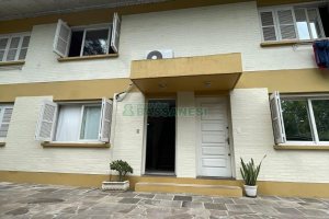 Sobrado com 79m², 2 dormitórios, 1 vaga, no bairro Santa Catarina em Caxias do Sul para Comprar