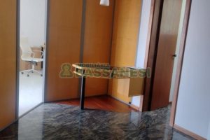 Sala com 37m², no bairro Centro em Caxias do Sul para Comprar