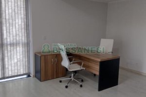 Sala com 37m², no bairro Centro em Caxias do Sul para Comprar
