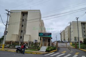 Apartamento com 49m², 2 dormitórios, 1 vaga, no bairro Nossa Senhora das Graças em Caxias do Sul para Alugar