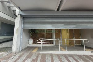 Loja com 1111m², 2 vagas, no bairro Centro em Caxias do Sul para Alugar