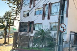 Apto Mobiliado com 130m², 2 dormitórios, 1 vaga, no bairro Pio X em Caxias do Sul para Alugar