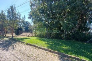 Terreno com 372m², no bairro Santa Corona em Caxias do Sul para Comprar