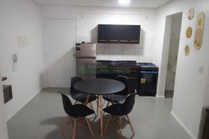 Apto Mobiliado com 42m², 1 dormitório, 1 vaga, no bairro Lourdes em Caxias do Sul para Alugar