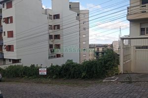 Terreno com 580m², no bairro Cristo Redentor em Caxias do Sul para Comprar