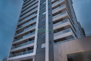 Apartamento com 102m², 3 dormitórios, 2 vagas, no bairro Madureira em Caxias do Sul para Comprar