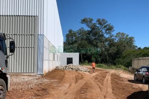 Pavilhão com 1320m², no bairro Forqueta em Caxias do Sul para Alugar