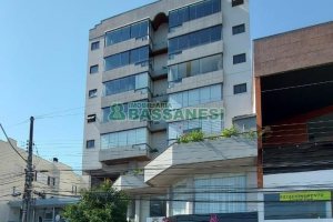 Apto Mobiliado com 80m², 2 dormitórios, 1 vaga, no bairro Centro em Caxias do Sul para Alugar