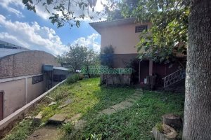 Casa Mobiliada com 157m², 2 dormitórios, no bairro Santa Catarina em Caxias do Sul para Comprar