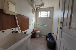 Casa Mobiliada com 157m², 2 dormitórios, no bairro Santa Catarina em Caxias do Sul para Comprar