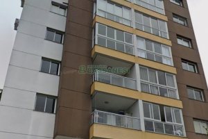 Apto Mobiliado com 112m², 2 dormitórios, 2 vagas, no bairro Cinqüentenário em Caxias do Sul para Comprar