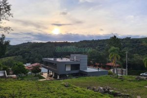 Terreno com 1230m², no bairro Linha 40 em Caxias do Sul para Comprar