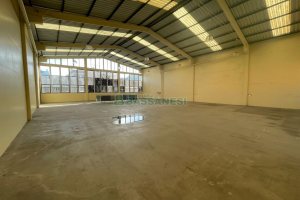 Pavilhão com 800m², no bairro Sagrada Família em Caxias do Sul para Alugar