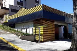Casa Comercial com 240m², no bairro Nossa Senhora de Lourdes em Caxias do Sul para Comprar