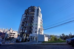 Apartamento com 158m², 3 dormitórios, 3 vagas, no bairro Jardim América em Caxias do Sul para Comprar