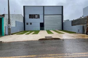 Pavilhão com 250m², no bairro Vila Verde em Caxias do Sul para Alugar