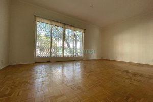 Apartamento com 112m², 3 dormitórios, 1 vaga, no bairro Centro em Caxias do Sul para Alugar