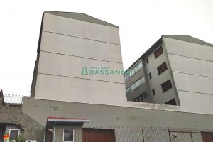 Apto Mobiliado com 82m², 2 dormitórios, 1 vaga, no bairro Santa Catarina em Caxias do Sul para Comprar