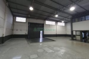 Pavilhão com 286m², no bairro Ana Rech em Caxias do Sul para Alugar