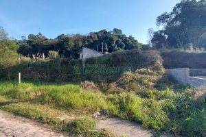 Terreno com 394m², no bairro Charqueadas em Caxias do Sul para Comprar