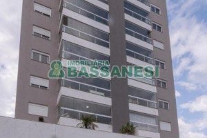 Apto Mobiliado com 90m², 2 dormitórios, 3 vagas, no bairro Charqueadas em Caxias do Sul para Alugar